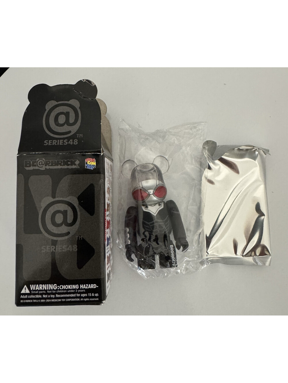 Medicom 100% Bearbrick 48 Be@rbrick Series 48 Hero Aquaman Black Manta Secret